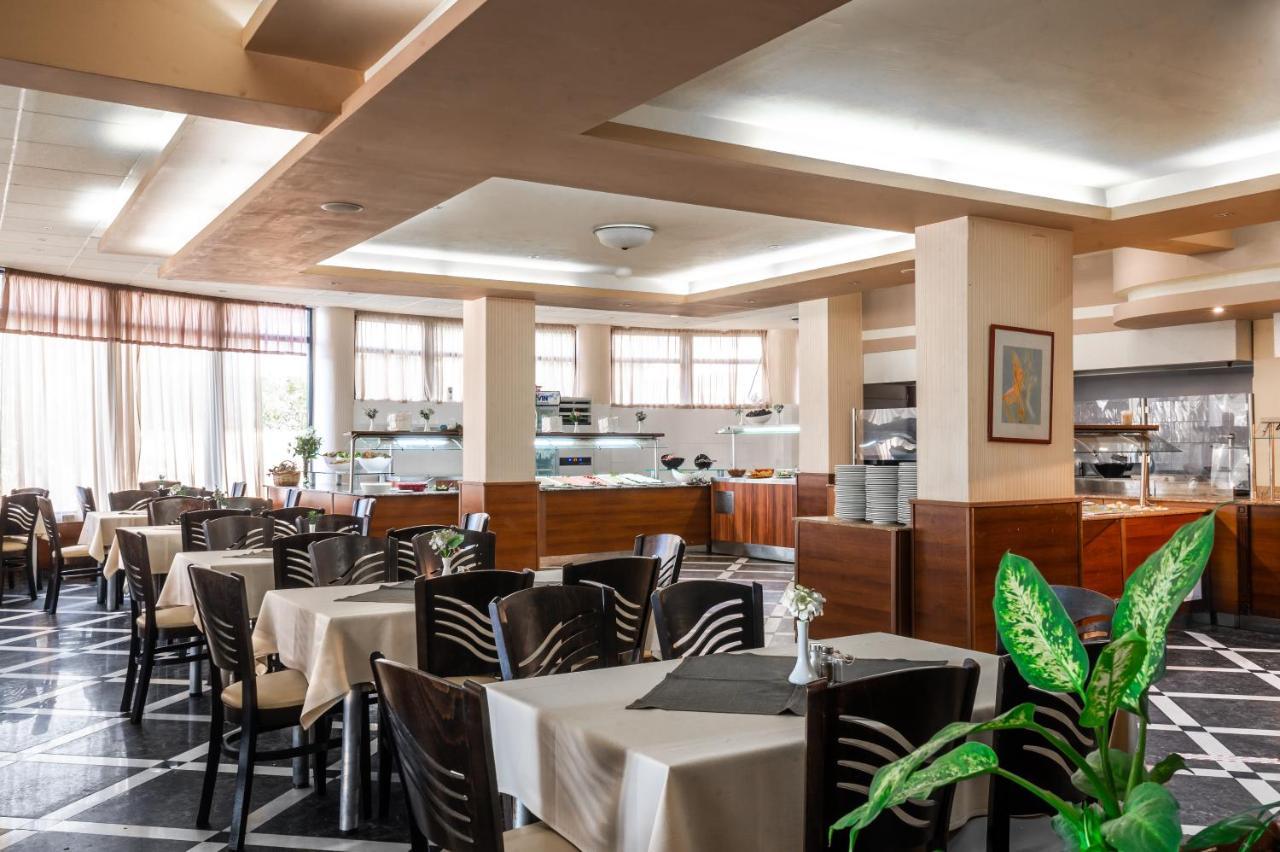 Elpida Hotel Golden Sands Exterior photo