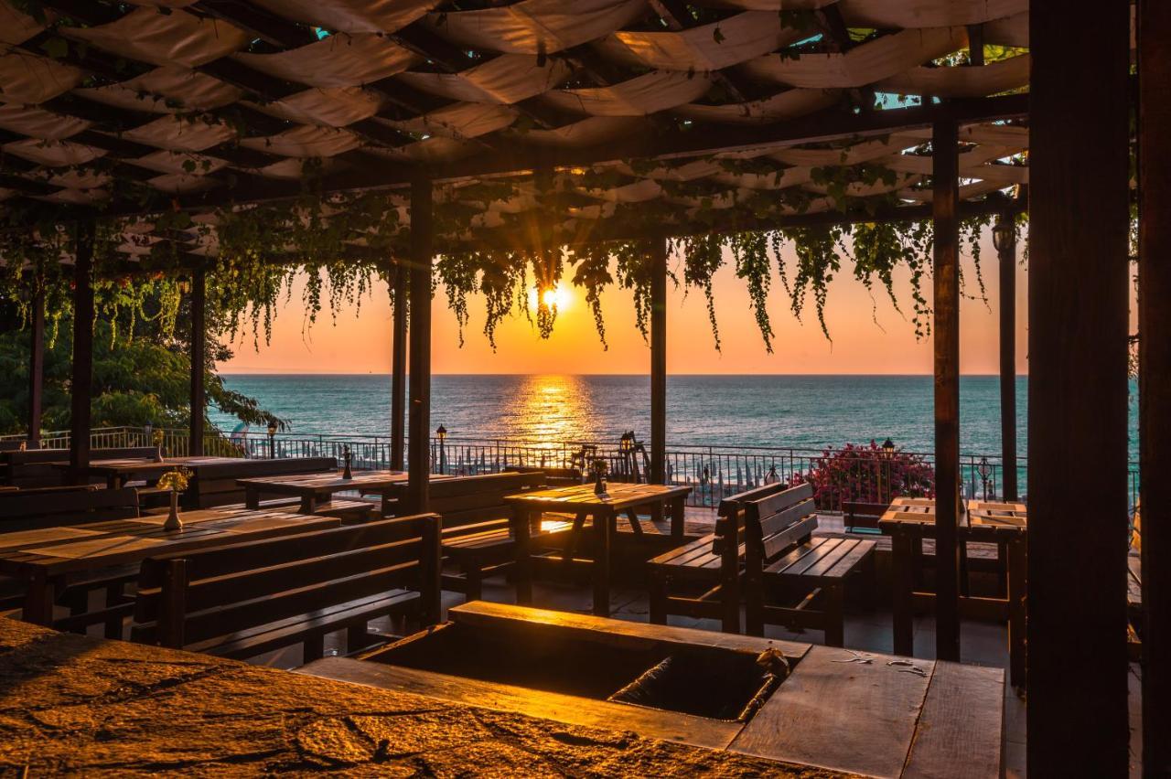 Elpida Hotel Golden Sands Exterior photo