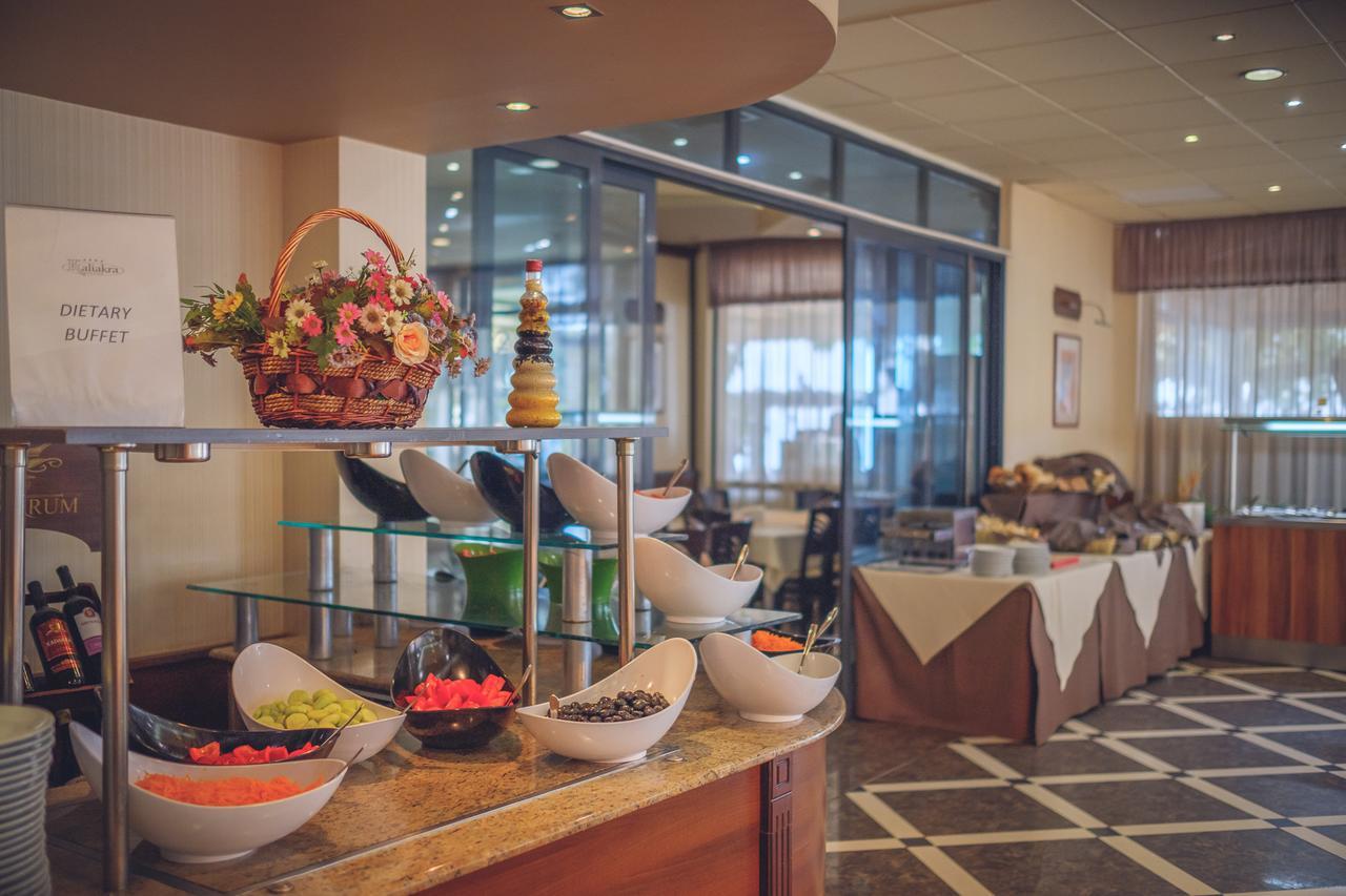 Elpida Hotel Golden Sands Exterior photo